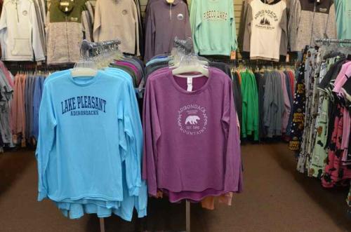 Shirts and sweatshirts